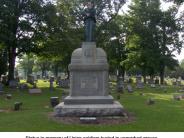 Statue in memory of Union soldiers buried in unmarked graves